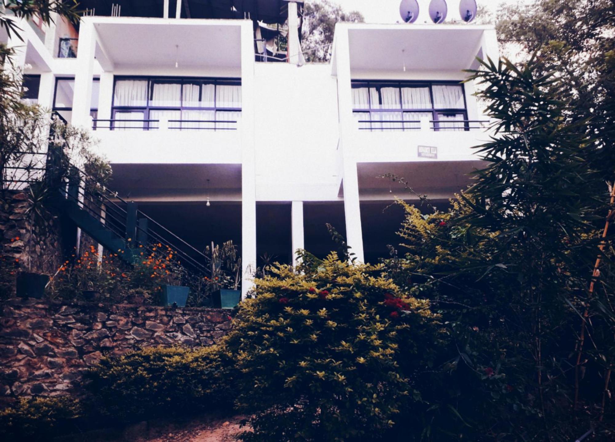Monarch Ella Exterior foto